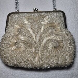La Regale Vintage 1960s Beaded Evening Bag Silver Art Deco Kiss Lock Clutch
